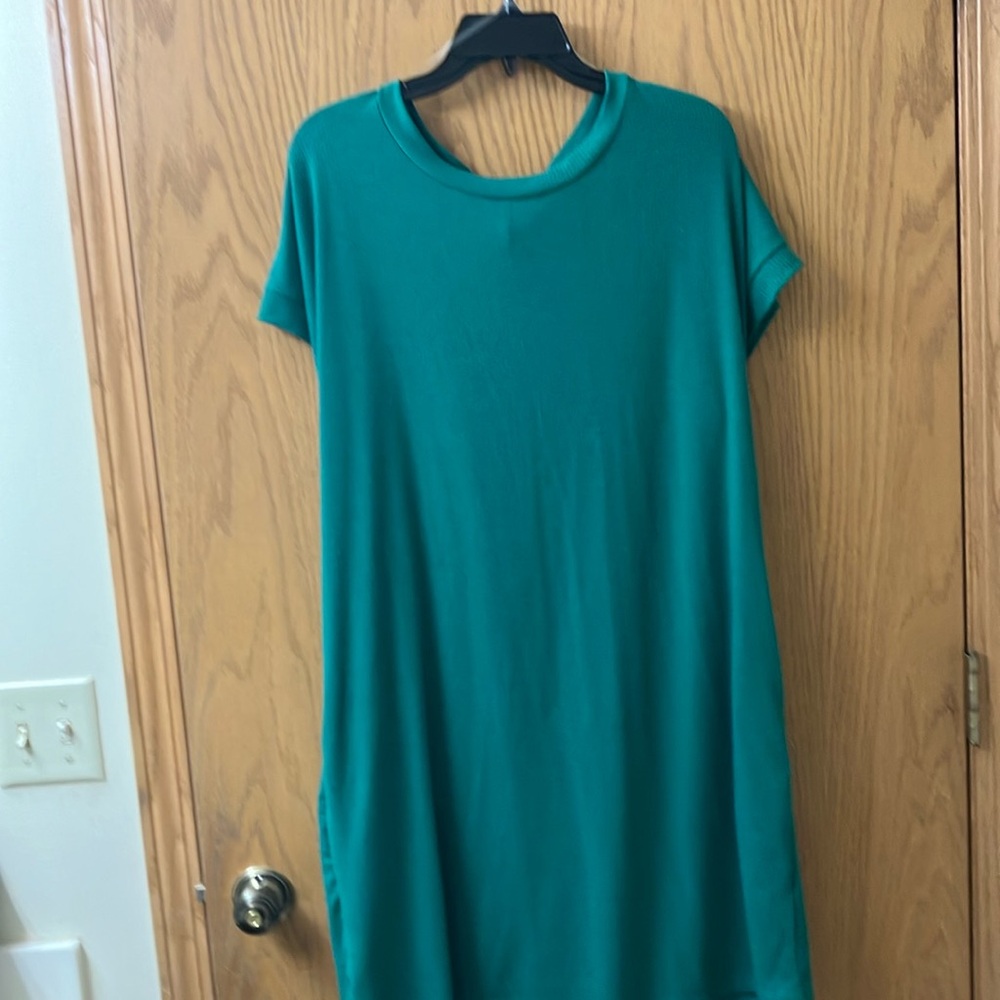 Staccato tee dress, size large